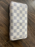 Louis Vuitton Damier Azur Zippy Wallet