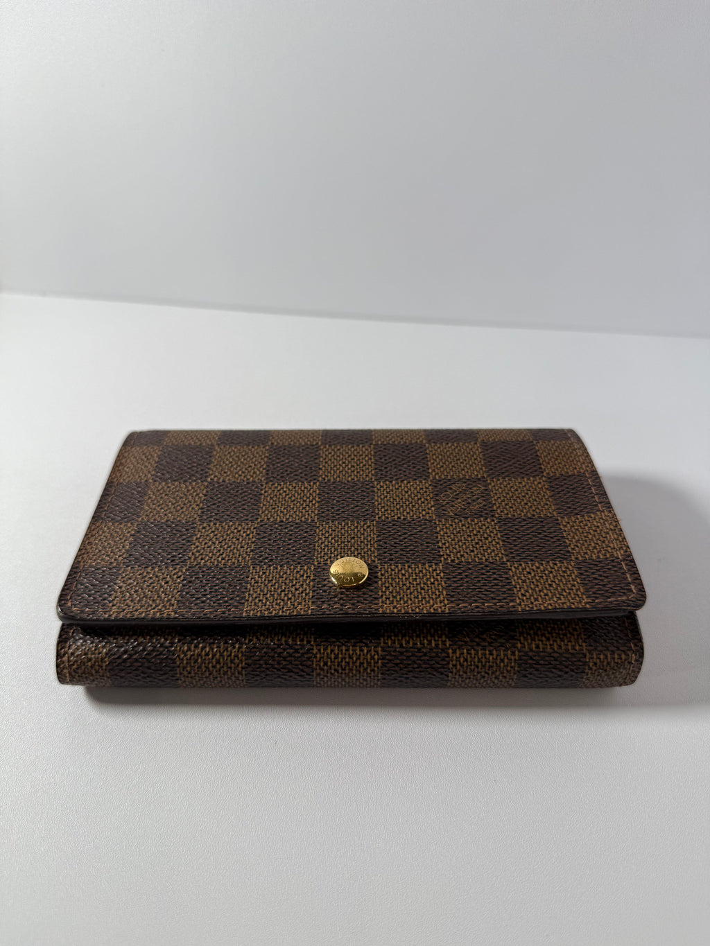 Louis Vuitton Damier Ebene Porte Monnaie Billets Trésor Bifold Wallet
