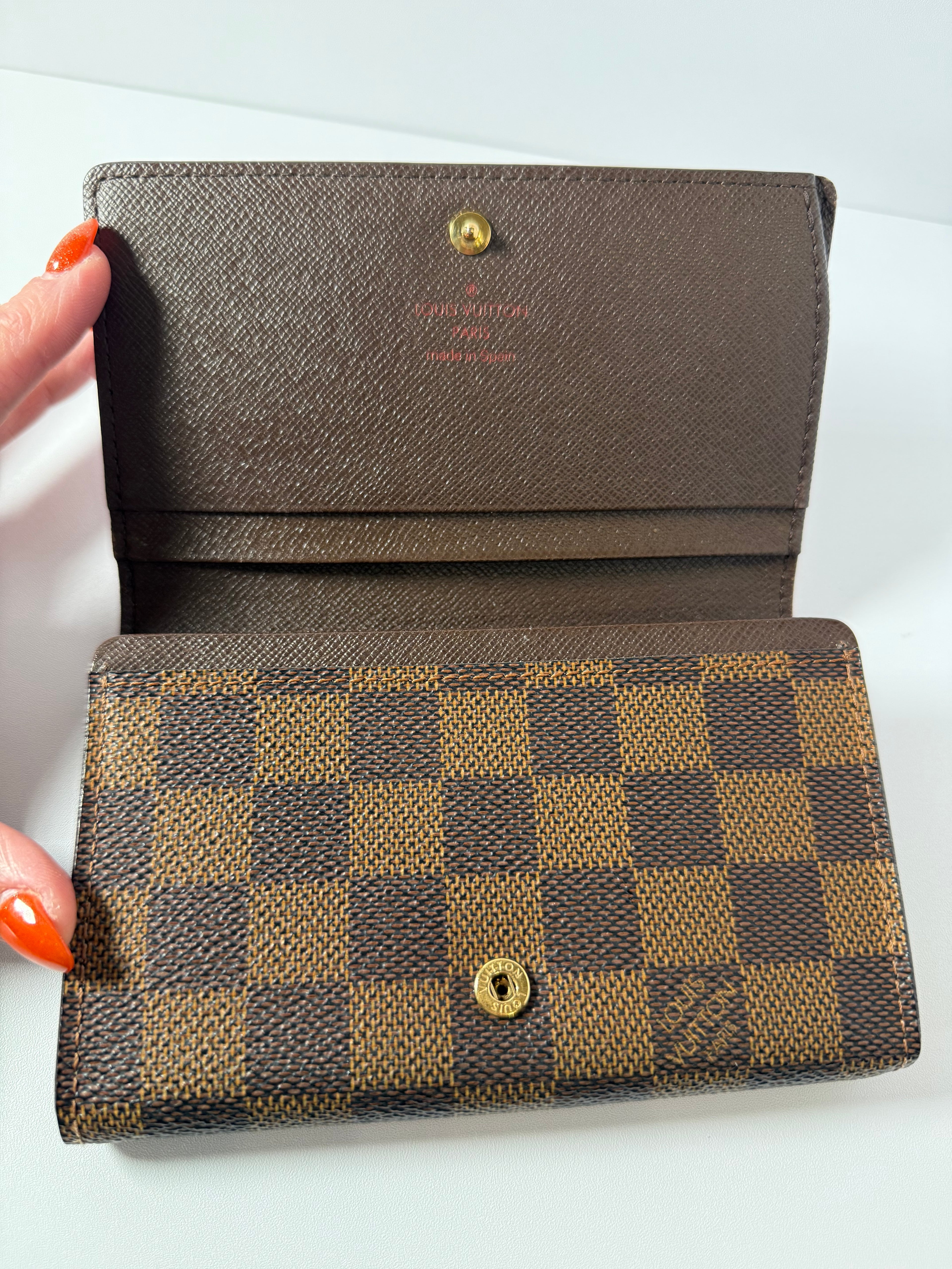 Louis Vuitton Damier Ebene Porte Monnaie Billets Trésor Bifold Wallet