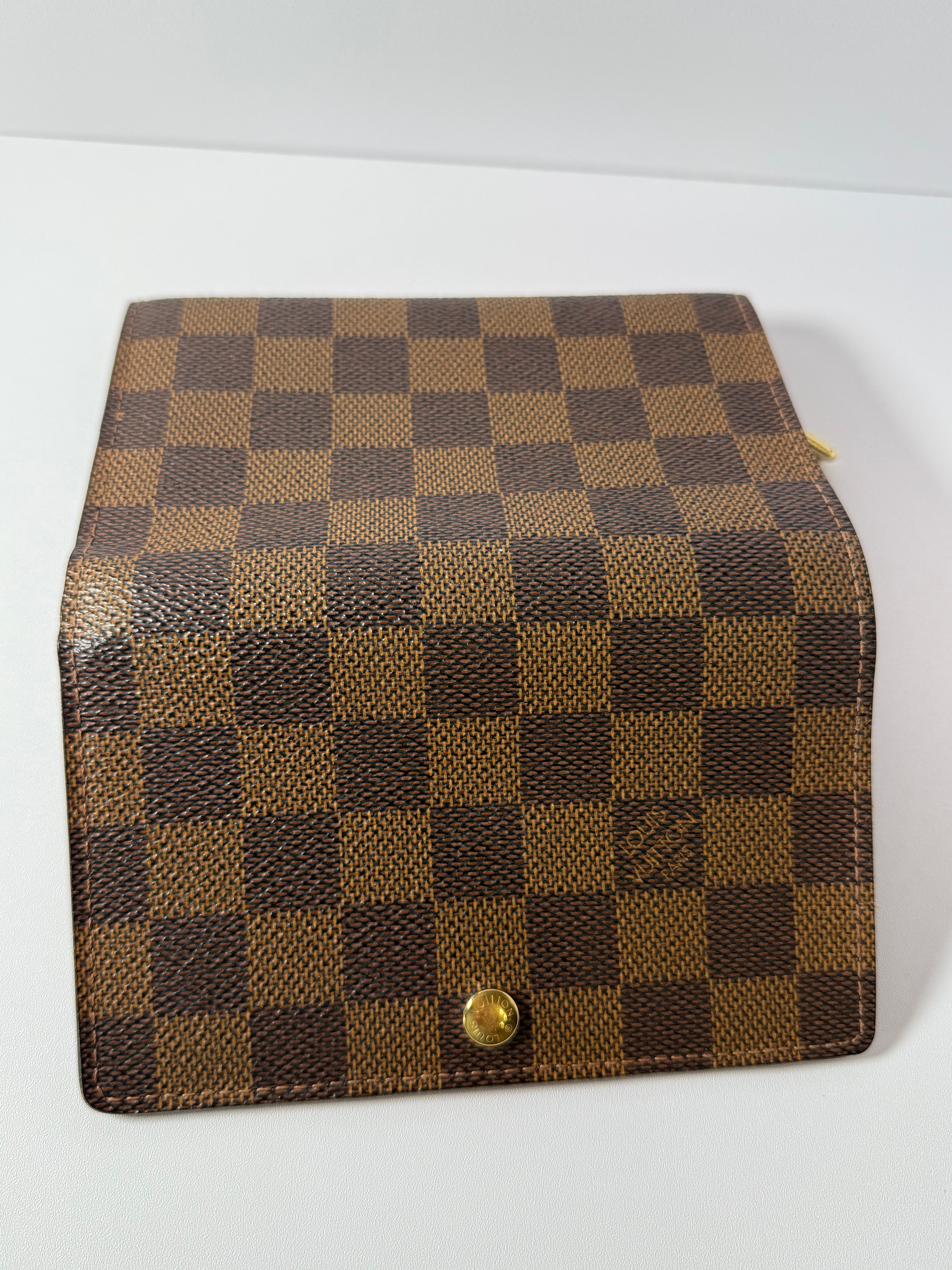 Louis Vuitton Damier Ebene Porte Monnaie Billets Trésor Bifold Wallet